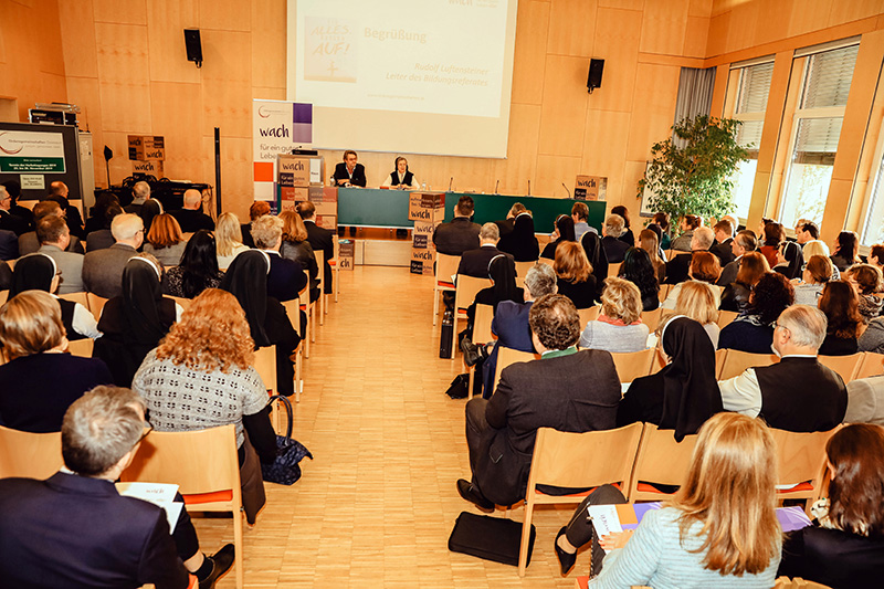 Schulen und Ordensschulen als Biotope des Vertrauens 