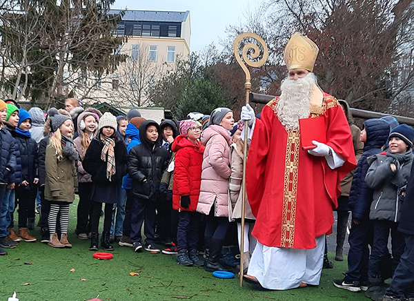 Nikolausfeier im Clara Fey Campus Maria Regina